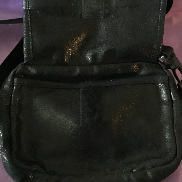 Victoria’s Secret PINK Messenger Bag - Picture 3 of 6